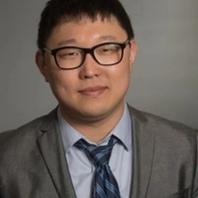 Xiao Zhong — Founder & CEO of DisrupNovation